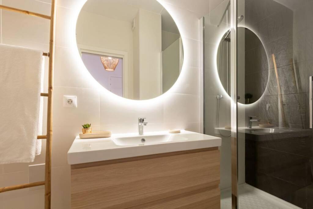 Mumu Luxury Suite Lirio Севілья Екстер'єр фото